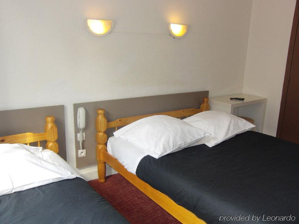 Hotel Petit Bastille Aulnay-sous-Bois Room photo